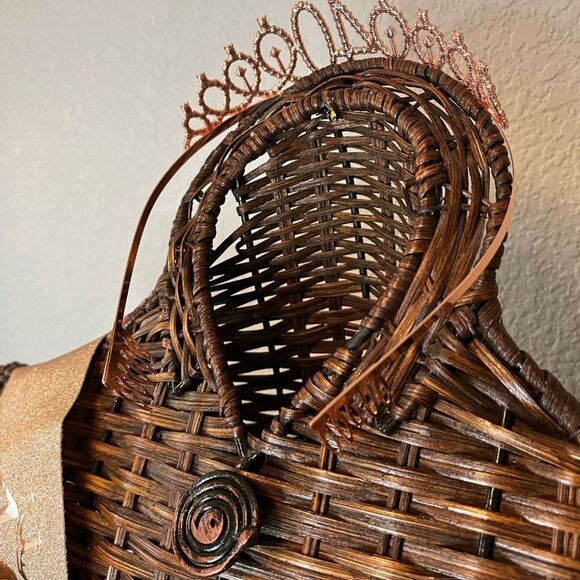 40th birthday princess sash and crown 40 and fabulous - Picture 7 of 7